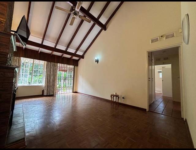 5 BEDROOM HOUSE FOR SALE IN ATHOLL HEIGHTS